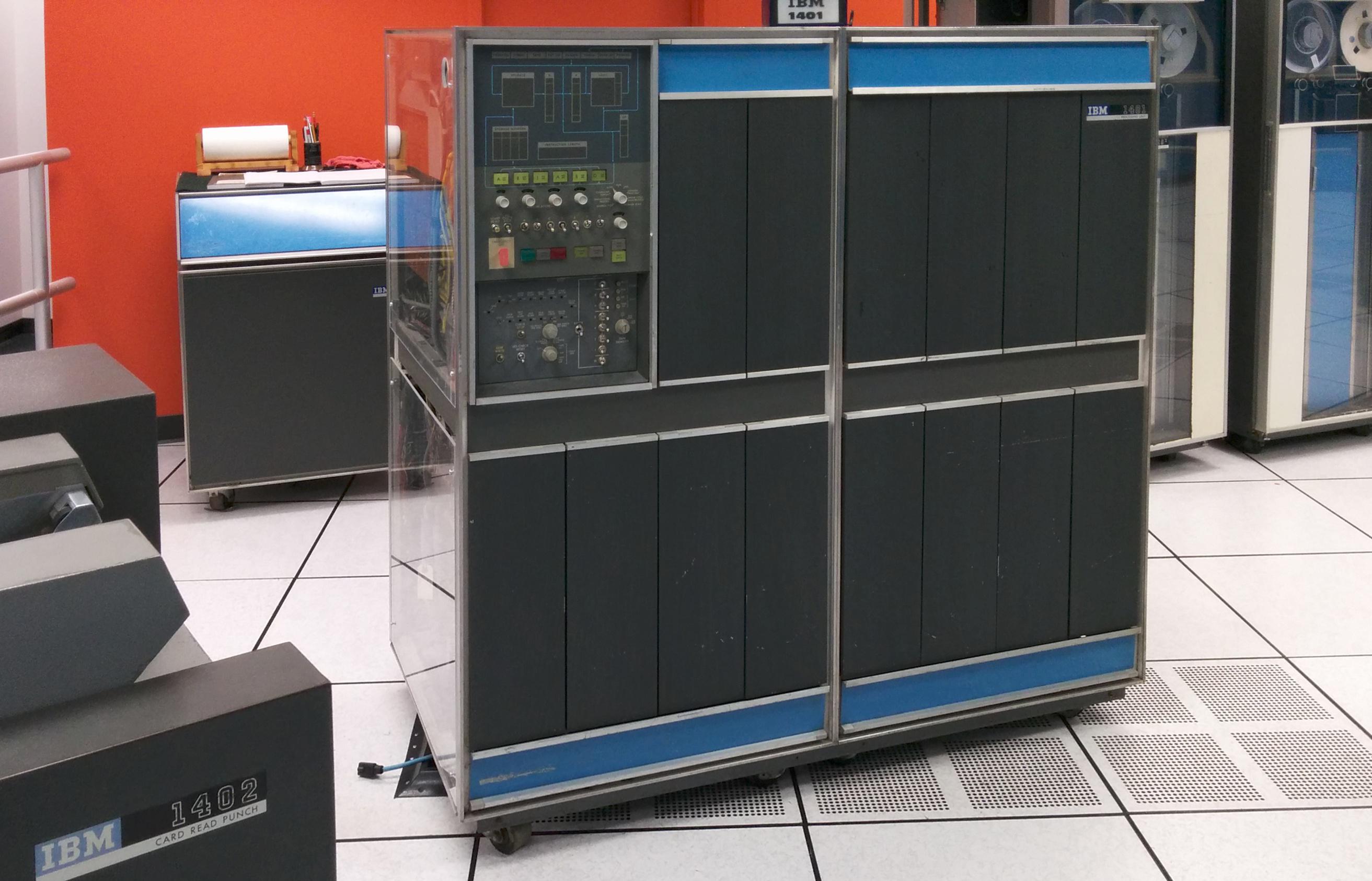 modern mainframe computer