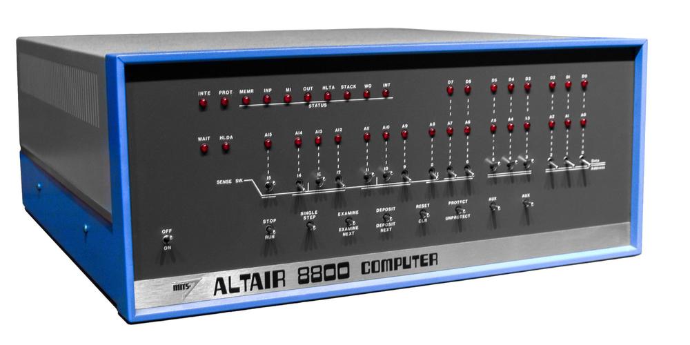 Altair 8800 computer on display at the Smithsonian. Photo by Colin Douglas, (CC BY-SA 2.0).