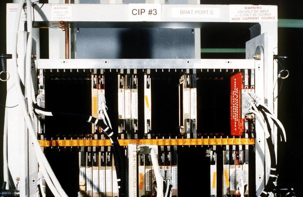 The Common Integrated Processor for the F-22, presumably with i960 MX chips inside. It is the equivalent of two Cray supercomputers and was the world's most advanced, high-speed computer system for a fighter aircraft. Source: NARA/Hughes Aircraft Co./T.W. Goosman.
