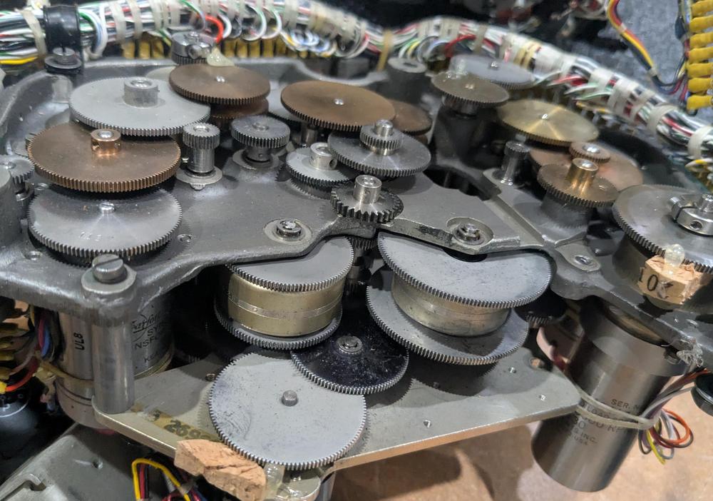 Gear trains inside the Angle Computer.