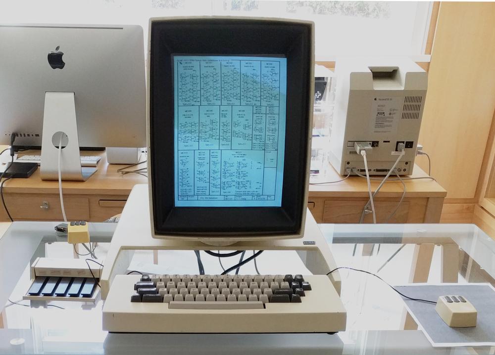 A Xerox Alto with a keyset on the left.