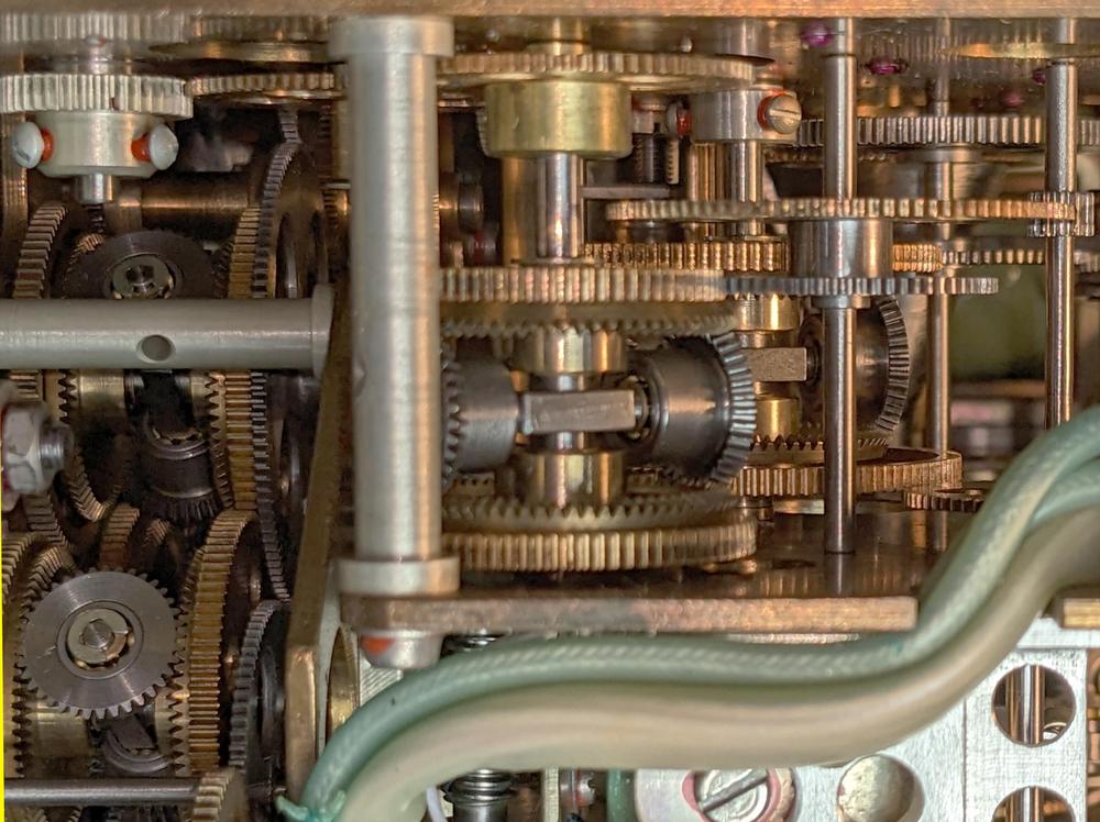 A closeup of the gears inside the Globus.