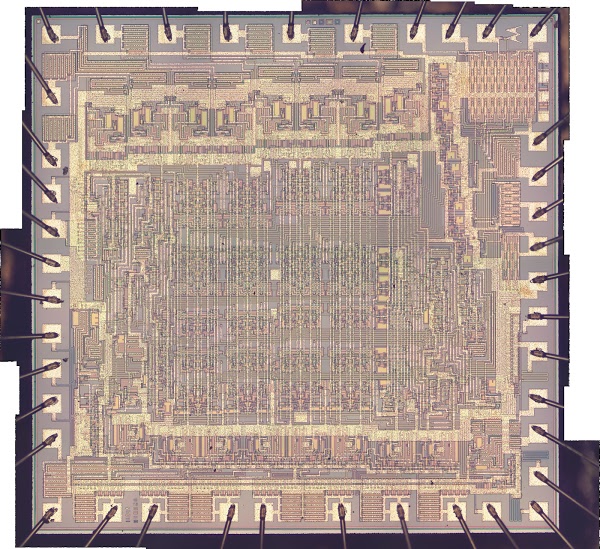 Die photo of the Motorola 6820 Peripheral Interface Adapter chip, composited with Hugin.