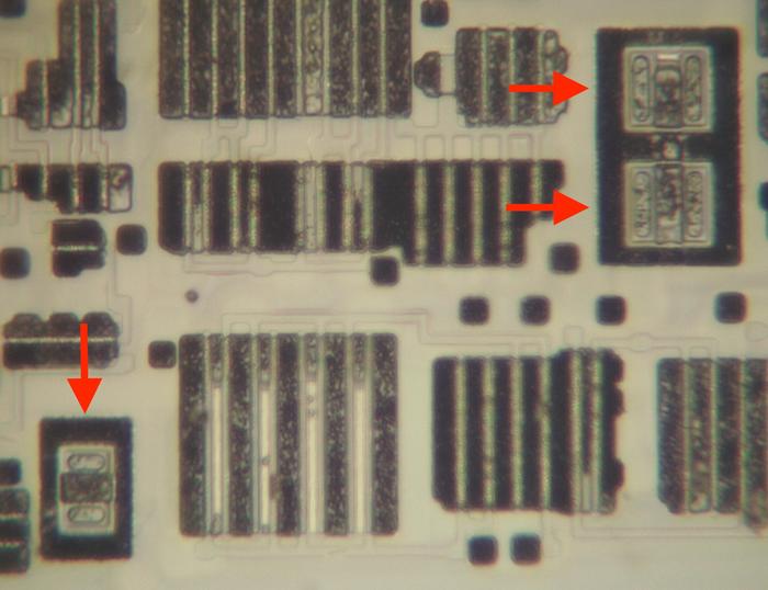 Three bipolar transistors. These transistors transmit the quotient to the rest of
the division circuitry.