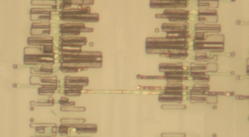 A closeup of the silicon and polysilicon.